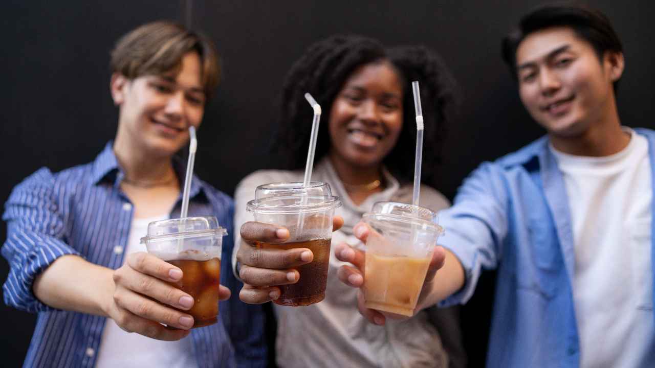 Bisnis Franchise Bandung minuman kekinian viral dengan sistem auto pilot.