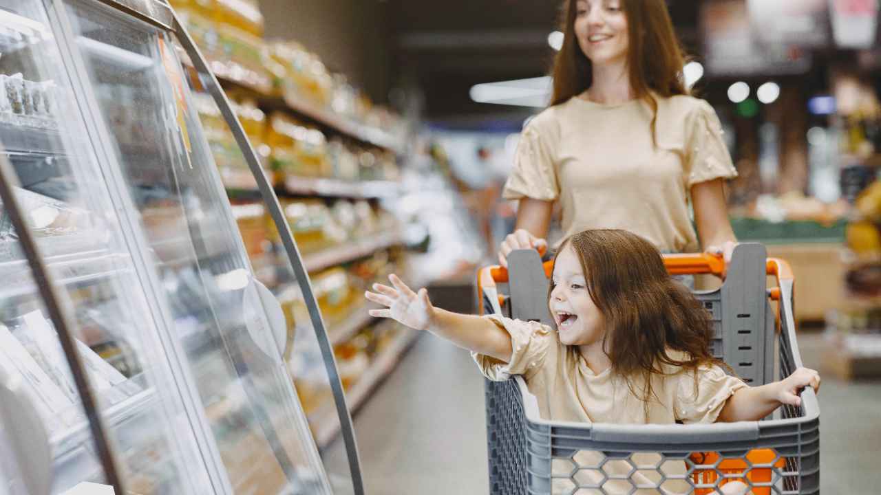 Franchise Minimarket di Indonesia peluang bisnis menguntungkan