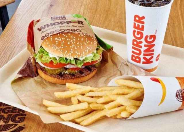 Cara Buka Franchise Burger King: Estimasi Modal & Proyeksi Laba Bersih 2026