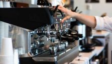 Waralaba Kopi Setara Kenangan Tapi Bebas Royalti: Ada Gak?