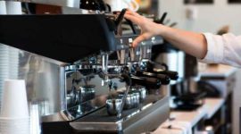 Waralaba Kopi Setara Kenangan Tapi Bebas Royalti: Ada Gak?